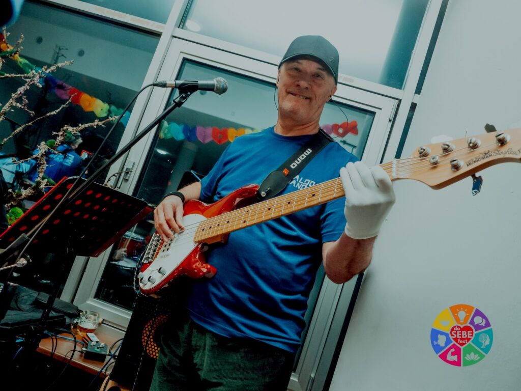 WhatsApp Image 2025-11-17 at 15.05.02 (1)